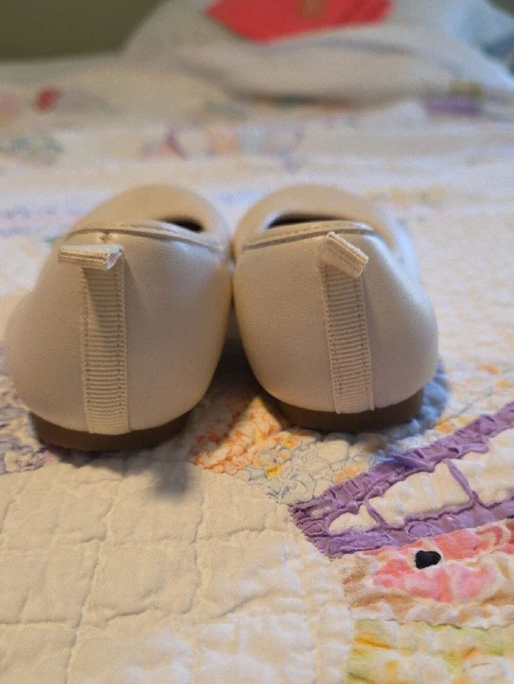 GAP Girl's Light Beige Round-Toe Ballet Flats